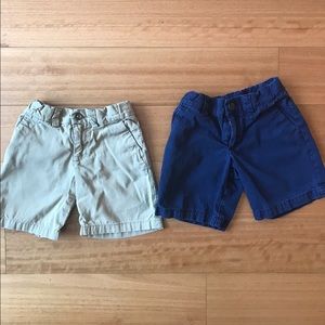 Pair of boys 3T polo shorts.