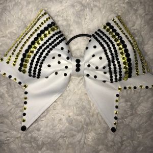 Top gun colors bow
