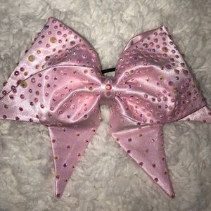 Pink diamond and pink pearl bow