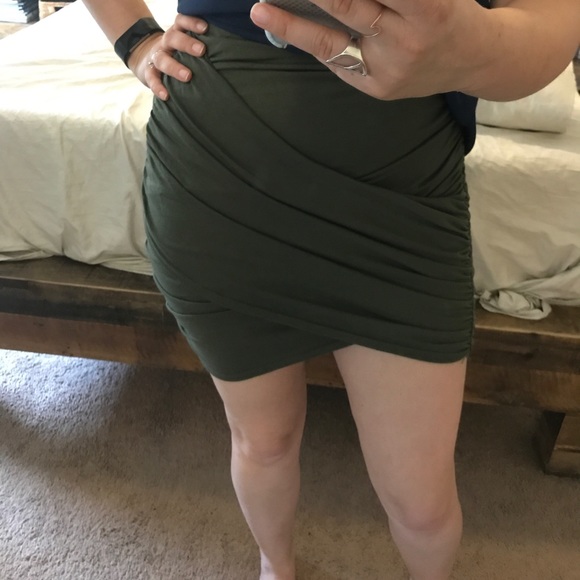 DONATING MAKE ANY OFFER Olive Green Mini Skirt - Picture 6 of 7