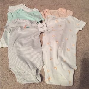 Carter's 5 Pack Bodysuit Onesie Size 24 months