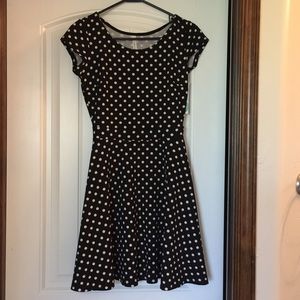 Stitch fix Gill dress in jack and off white