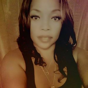 Meet your Posher, Cassandra