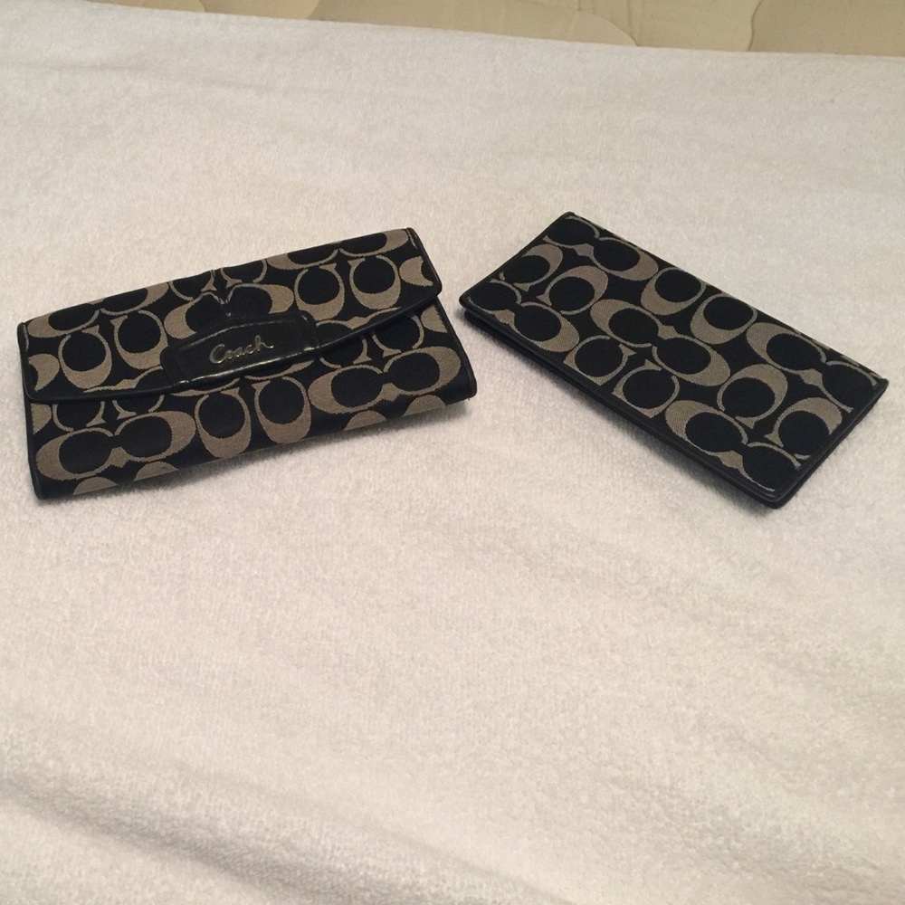Coach wallet & checkbook cover