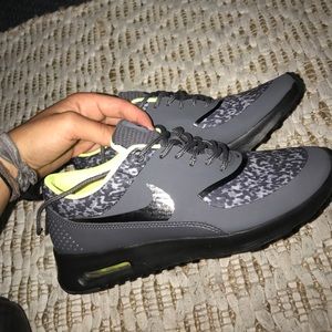 Woman's Nike Air Max Thea