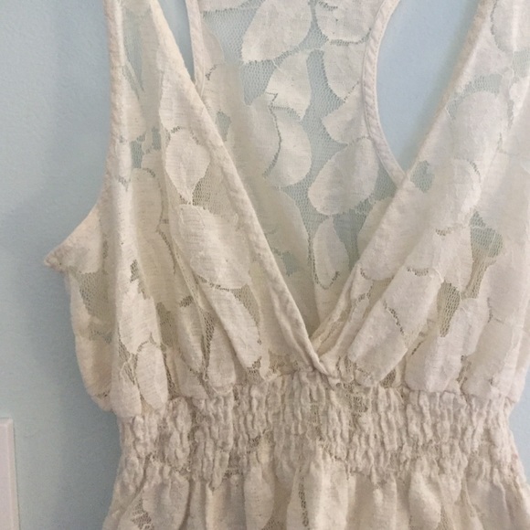 SUPER CUTE LACE TOP ANTHROPOLOGIE - Picture 2 of 2