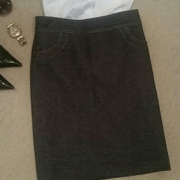 Stretch Denim Pencil Skirt - Picture 2 of 5