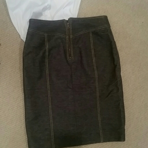 Stretch Denim Pencil Skirt - Picture 3 of 5