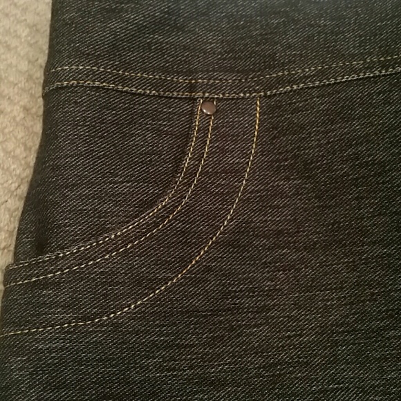 Stretch Denim Pencil Skirt - Picture 5 of 5