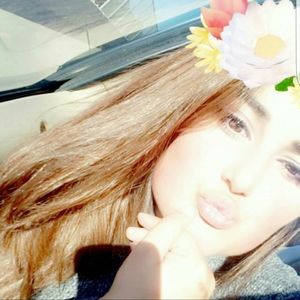 Meet your Posher, Daniela