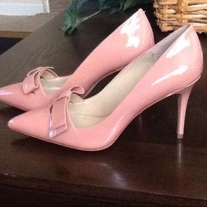 Stylish Bow Pumps
