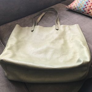 Madewall Carryall tote