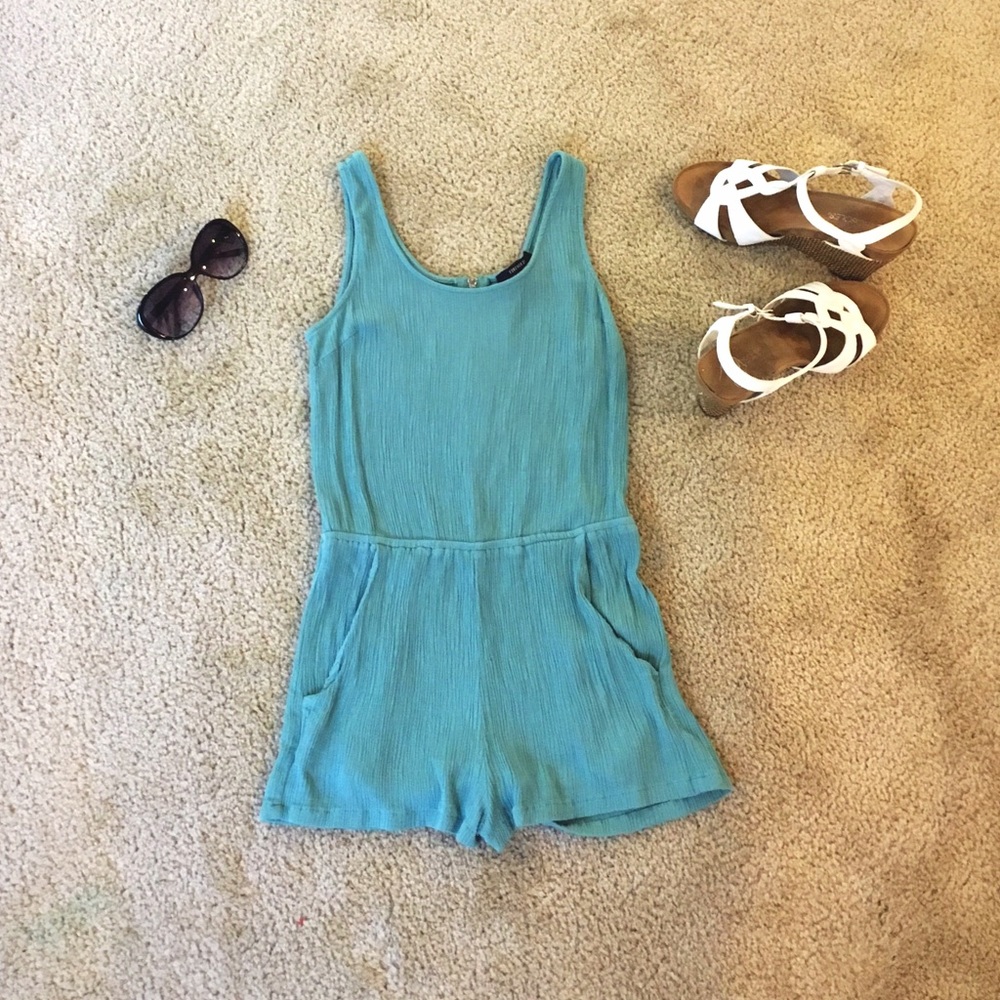 NEW Forever 21 romper💚