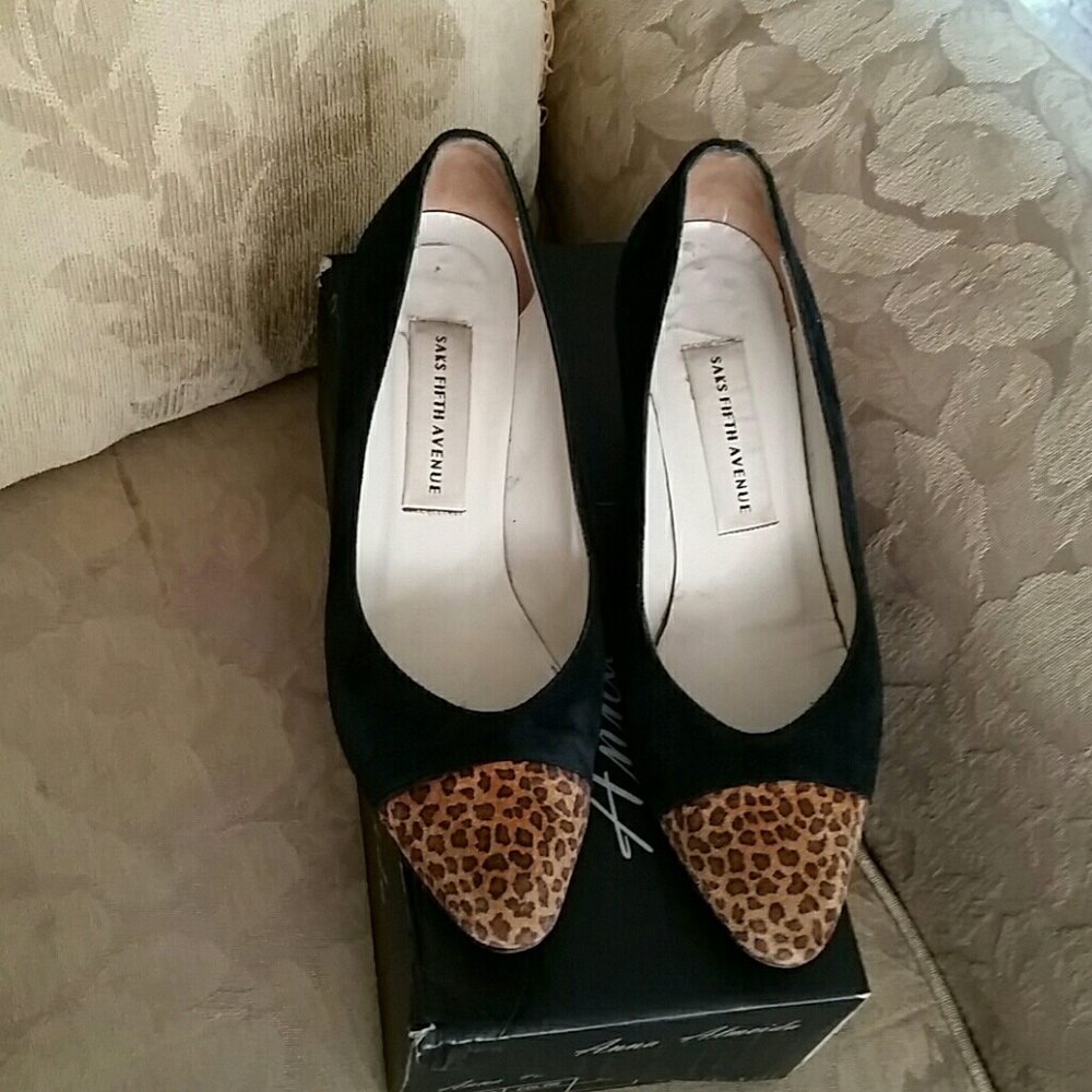 Vinyage Saks Fifth Avenue Pumps