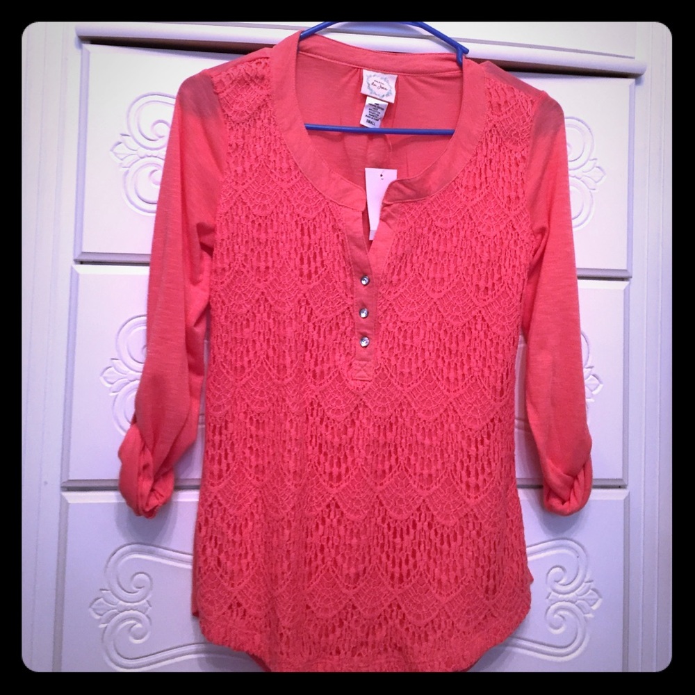 Coral top