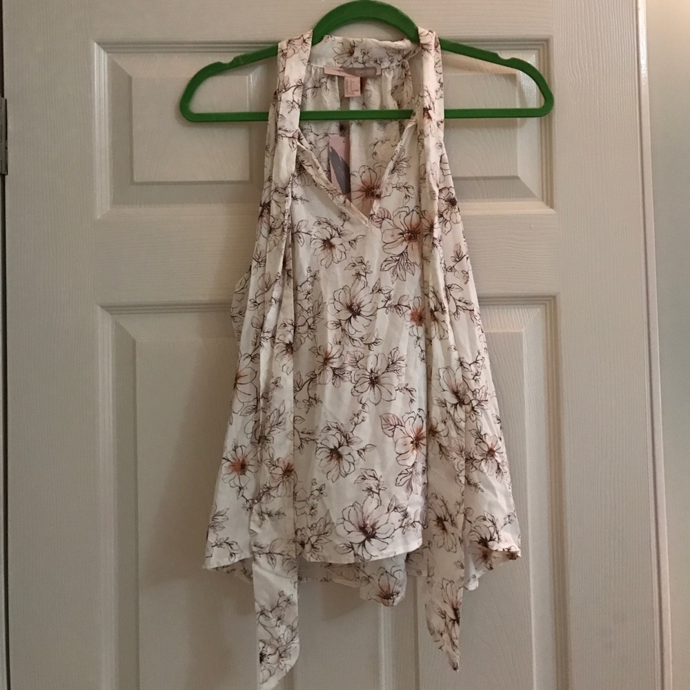 NWT Floral Hi Lo Blouse - Sz Large