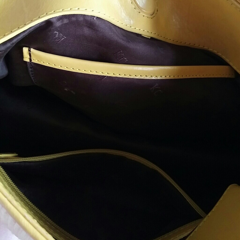 Purse - Picture 2 of 2