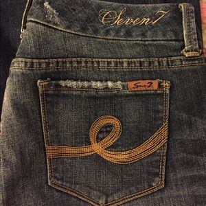 NWOT Seven jeans. Bootcut medium wash