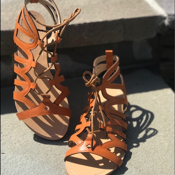 FLASH SALE Boho Chic Strappy Lace Tie Flat Sandals - Picture 5 of 8