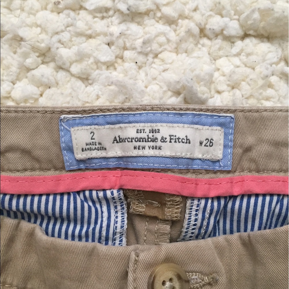 Shorts - Picture 3 of 3