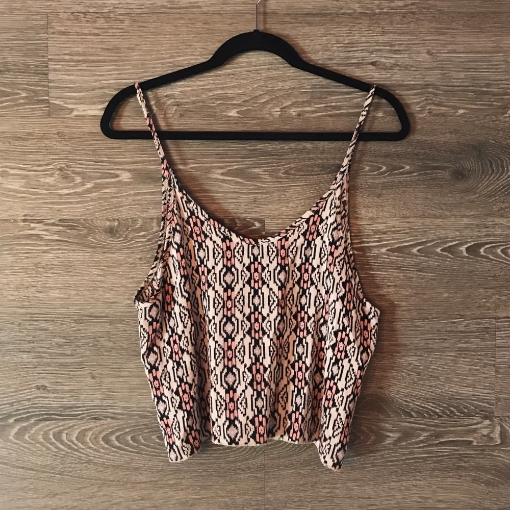 Brandy Melville Print Semi-crop Top