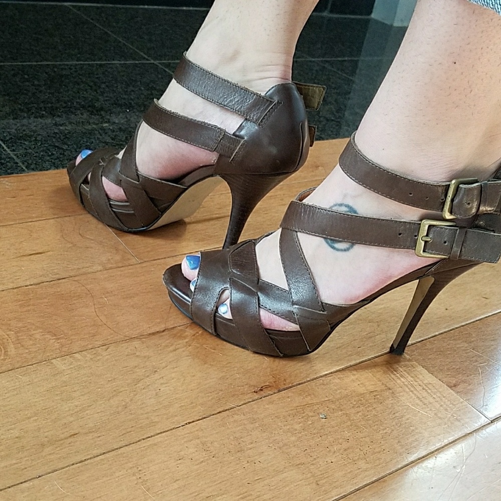 Guess 4inchStrappy Sandals