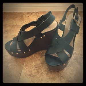 Wedges shoes