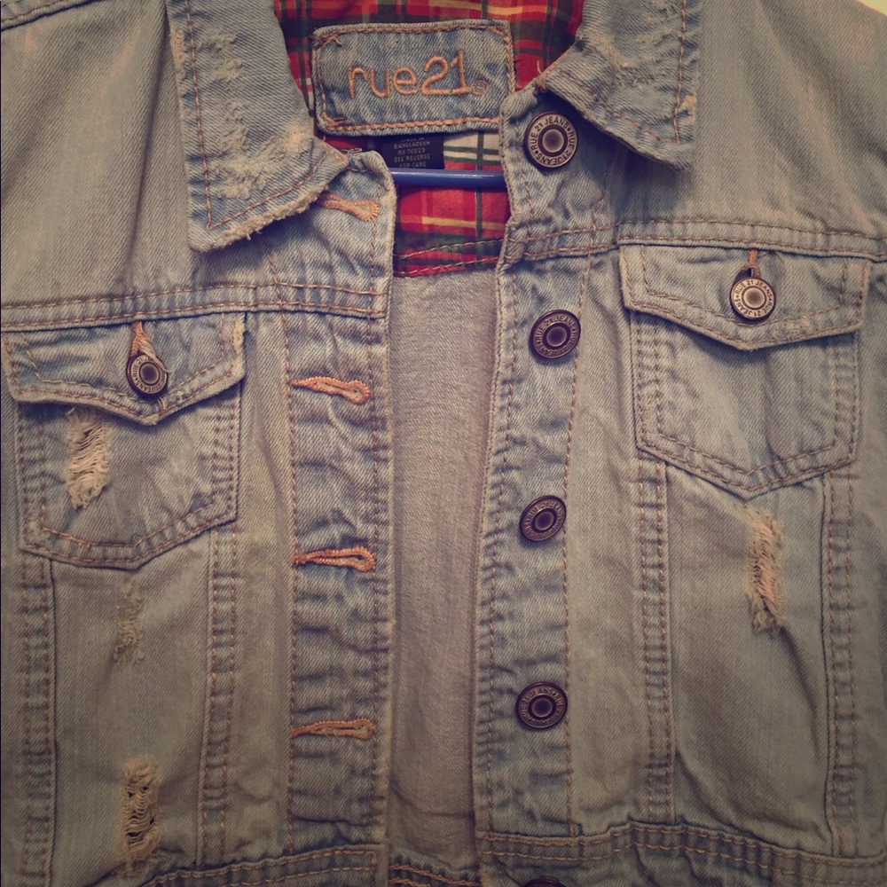 Rustic jean jacket - Picture 2 of 3