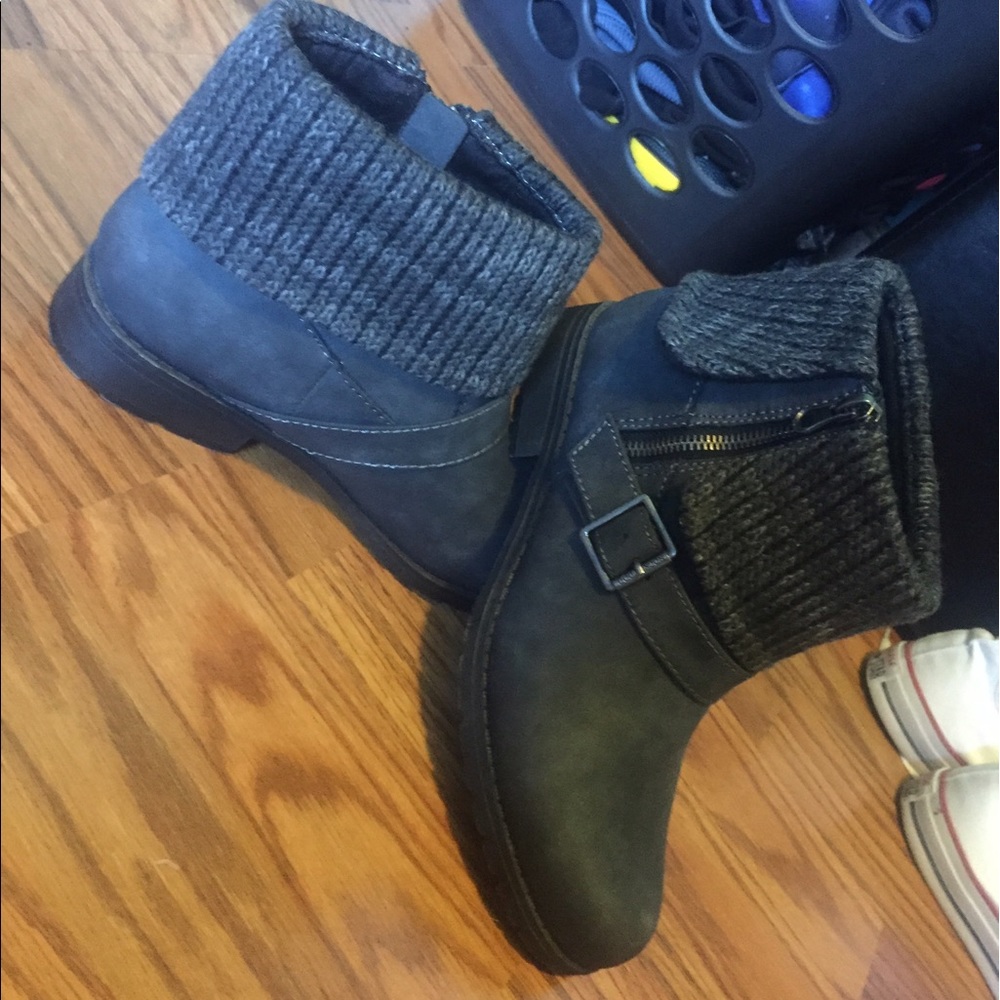 Grey fashion boots