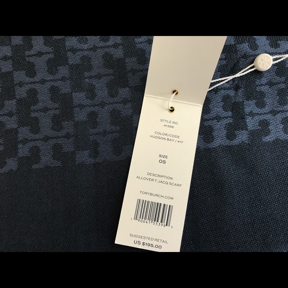 ❤️💕🎉Host Pick🎉 Tory Burch Allover T Jacq Scarf - Picture 3 of 7
