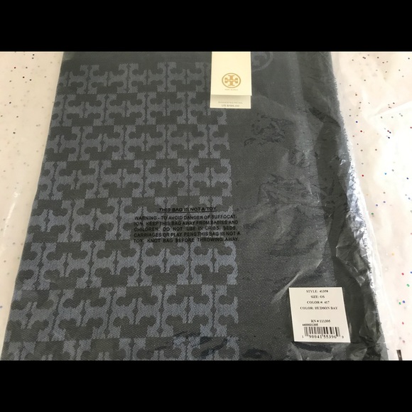 ❤️💕🎉Host Pick🎉 Tory Burch Allover T Jacq Scarf - Picture 6 of 7