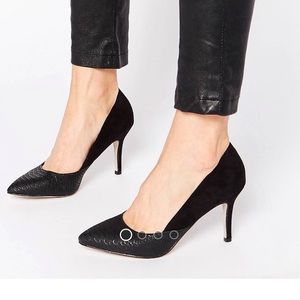 Black suedette pumps