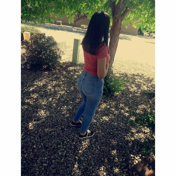 Meet your Posher, Mariana - Picture 1 of 1