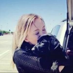 Meet your Posher, Alicia