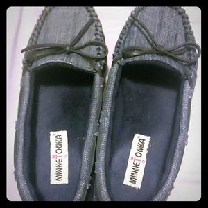 Minnetonka denim look slippers