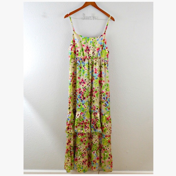 Old Navy Dresses & Skirts - Old Navy Floral Maxi Dress