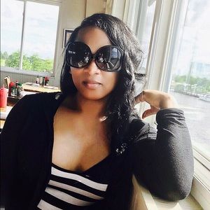 Meet your Posher, Marcelle