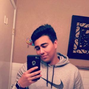 Meet your Posher, Alex