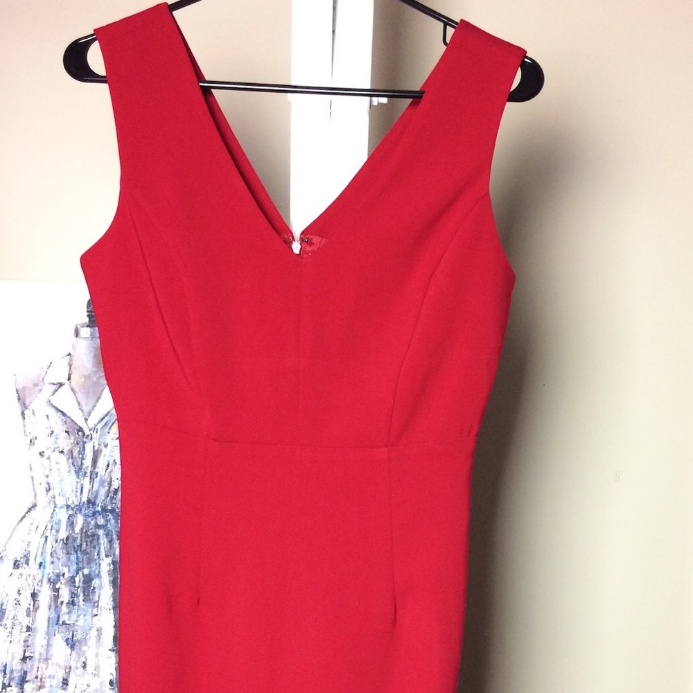 The Perfect midi Red Dress