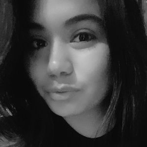 Meet your Posher, Ofelia