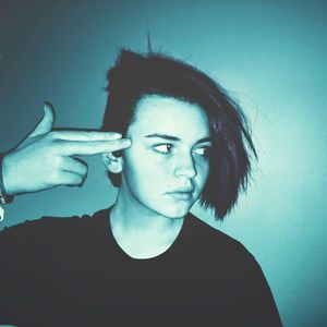 Meet your Posher, Alma