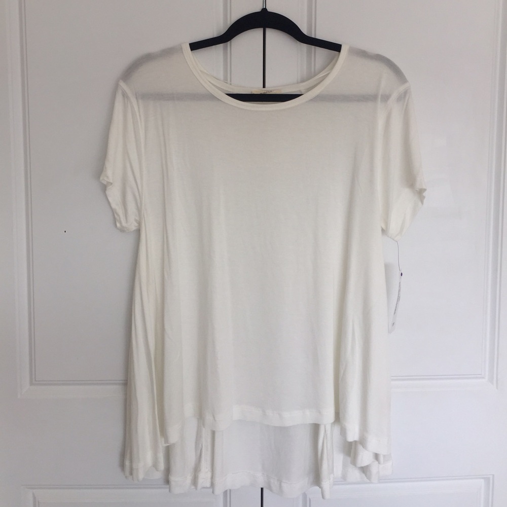 NWT - White Trapeze Style Short Sleeve Shirt