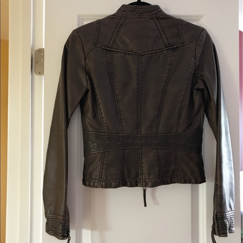 Good Condition - Picture 3 of 5