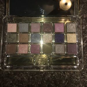 Limited edition  estee launder eye shadow palette