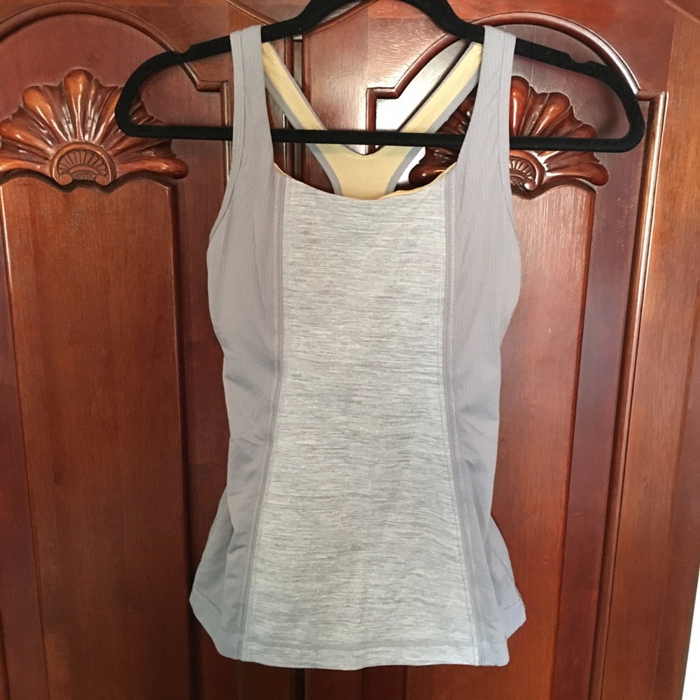 Lululemon workout tank
