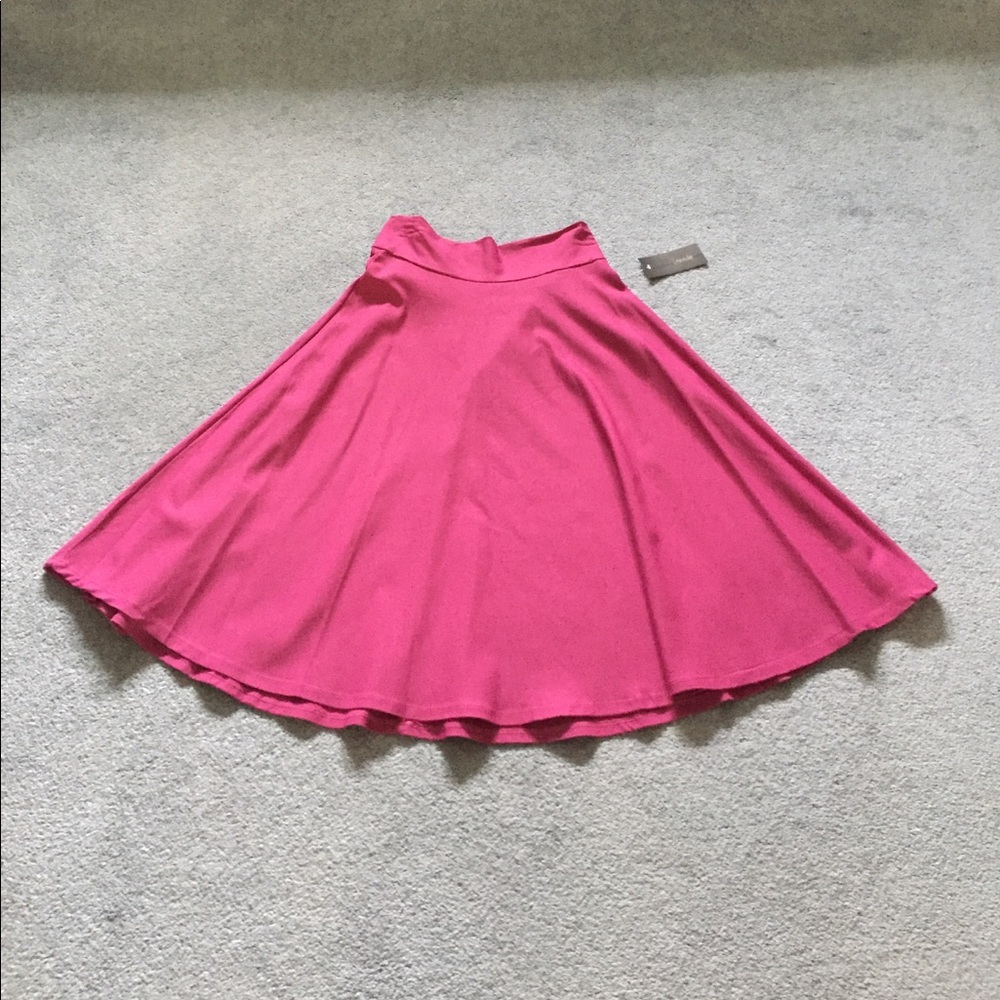 Adorable pink/purple pleated skirt