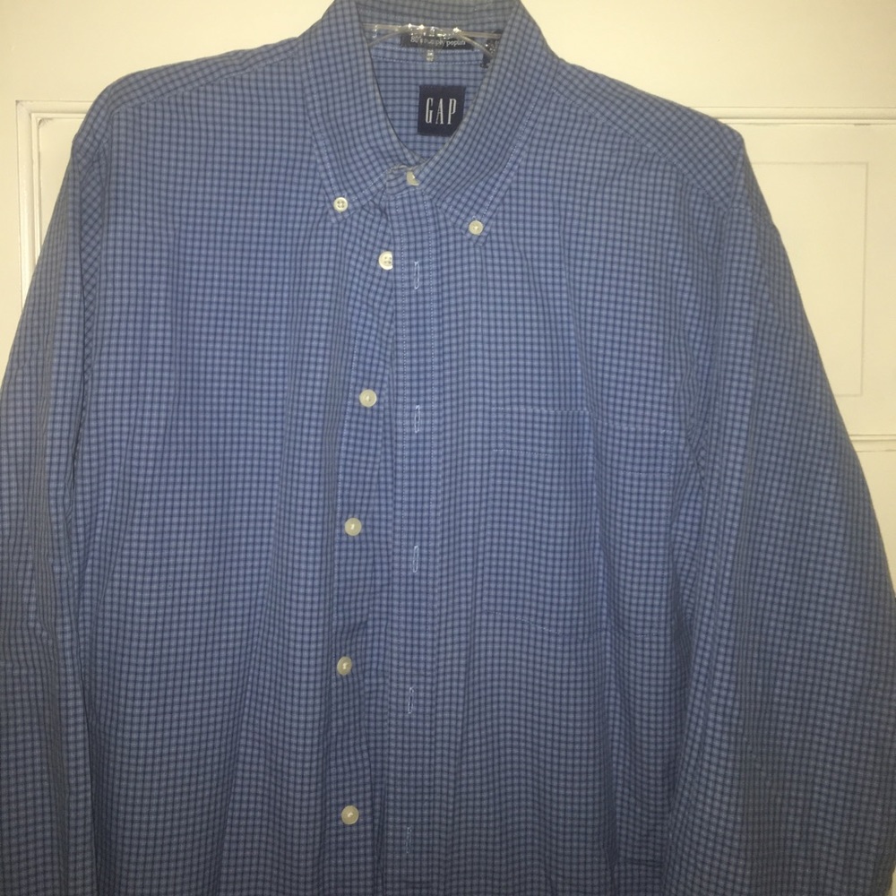 Gap button down