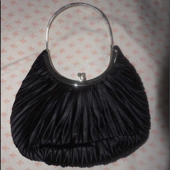 Small black purse - Picture 1 of 1