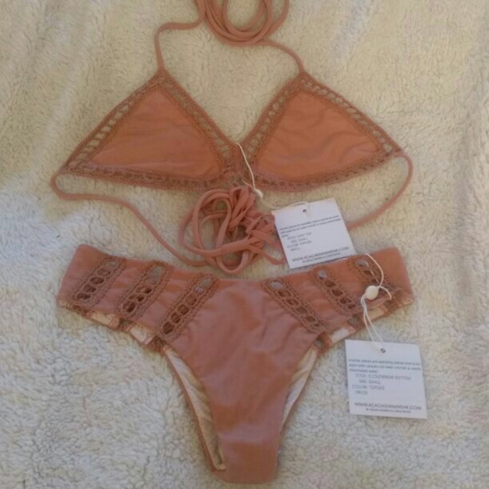 SOLD Acacia Topless Andy & Cloudbreak bottoms