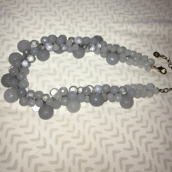 Light blue and clear Beaded necklace - Picture 3 of 4